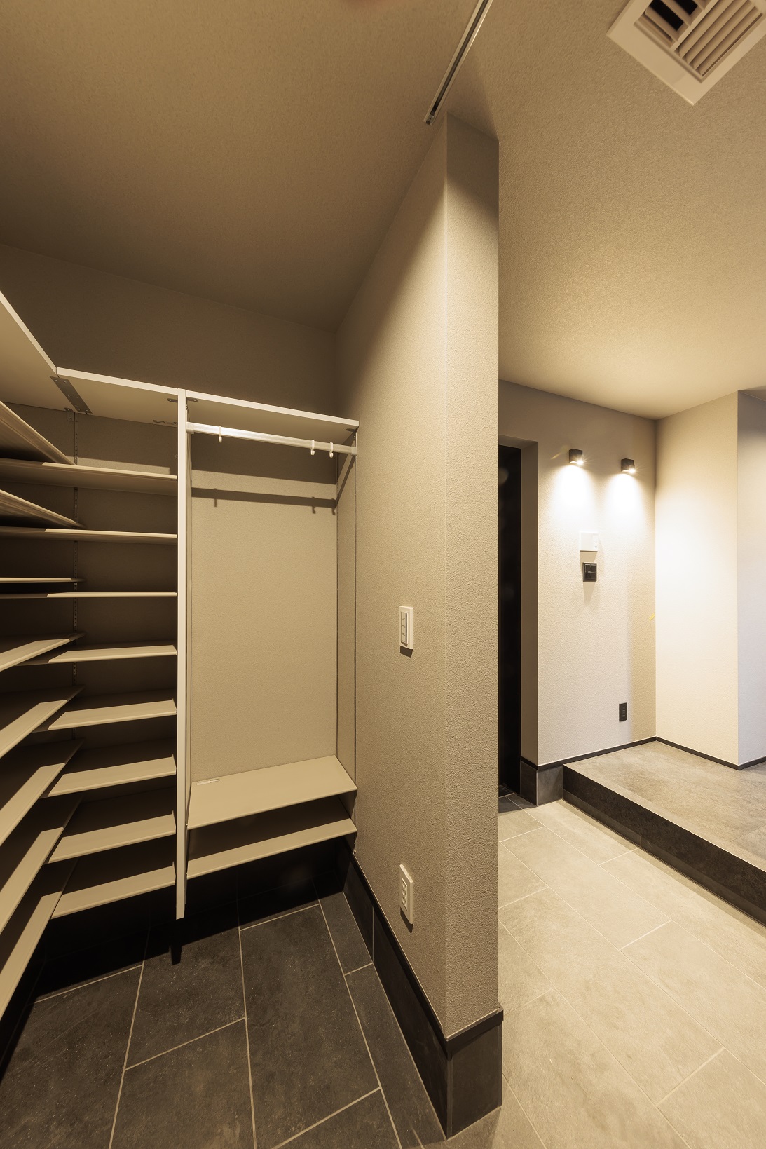 株式会社伊庭工務店 株式会社伊庭工務店